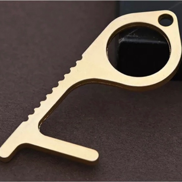 New 3 Pack No Touch Key Ring in Gold - Picture 4 of 7